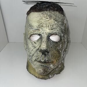 Halloween Ends Michael Myers Mask by Trick or Treat Studios. New With Tags.